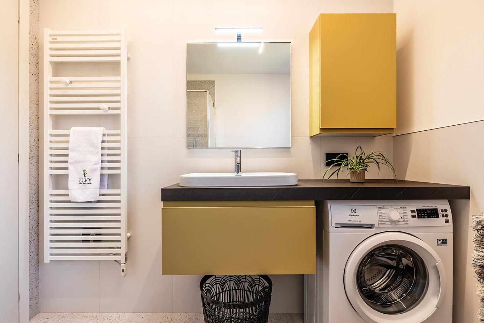 Elvy Garda Living Garden Apartment Riva del Garda Luaran gambar